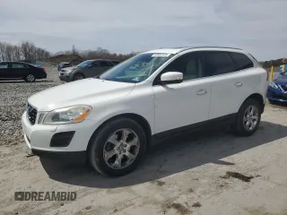 2013 Volvo XC60 3.2L with VIN YV4940DZ1D2451594, listed as a Copart auction lot 53682435 with 219,668 mi miles and Salvage Title. Bid and sale history available at carsss.com. Image 1.