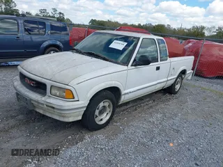 1997 GMC Sonoma SLS with VIN 1GTCS19X9V8527864, listed as a IAAI auction lot 41854768 with 135,450 mi miles and . Bid and sale history available at DreamBid. Image 2.