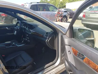 2013 Mercedes-Benz C 300 Sport с VIN WDDGF8AB0DA822279, выставлен на аукционе IAAI как лот 42551907 с пробегом 115 854 миль миль и . История ставок и продаж доступна на DreamBid. Изображение 5.