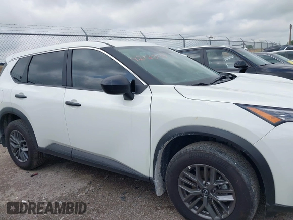 2024 Nissan Rogue S with VIN 5N1BT3AA2RC759541, listed as a IAAI auction lot 42125133 with 895 mi miles and . Bid and sale history available at DreamBid. Image 13.