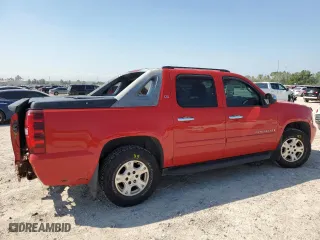 2008 Chevrolet Avalanche LTZ with VIN 3GNFK123X8G181138, listed as a Copart auction lot 70577774 with 135,290 mi miles and Salvage Title. Bid and sale history available at carsss.com. Image 3.