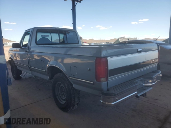 1992 Ford F-250 с VIN 1FTEF25N1NPB08128, выставлен на аукционе Copart как лот 56067595 с пробегом Не указан миль и Списание • Salvage title. История ставок и продаж доступна на DreamBid. Изображение 2.