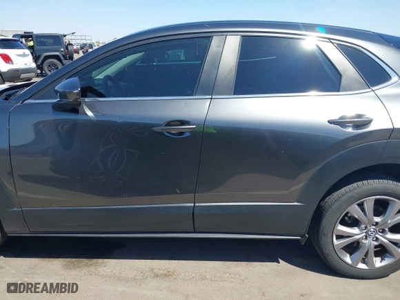2021 Mazda CX-30 Select with VIN 3MVDMBBL5MM318545, listed as a IAAI auction lot 42011788 with 46,935 mi miles. Bid and sale history available at carsss.com. Image 15.