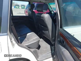 1998 Land Rover Range Rover z VIN SALPV1443WA401573, wystawiony jako IAAI lot #42055479 z przebiegiem Nie podano mil oraz . Historia ofert i sprzedaży dostępna na DreamBid. Obrazek 8.
