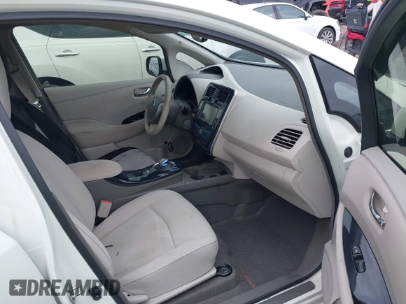 2012 Nissan LEAF SL with VIN JN1AZ0CP5CT015067, listed as a IAAI auction lot 42120094 with 57,793 mi miles. Bid and sale history available at carsss.com. Image 5.