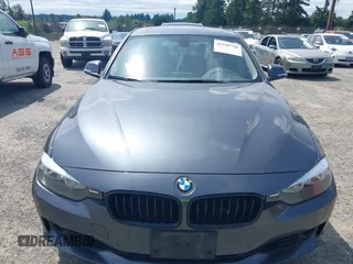 2014 BMW 3 Series 328i xDrive с VIN WBA3B5C5XEP652003, выставлен на аукционе IAAI как лот 42599798 с пробегом 117 649 миль миль и . История ставок и продаж доступна на DreamBid. Изображение 6.