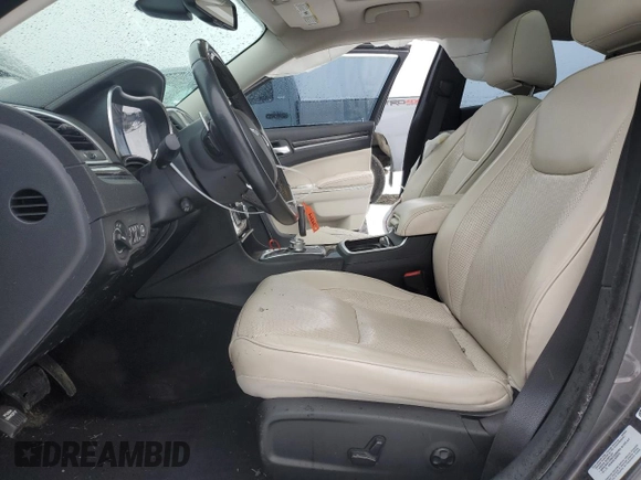 2015 Chrysler 300 C with VIN 2C3CCAET3FH802449, listed as a Copart auction lot 44647285 with 123,358 mi miles and Salvage Title. Bid and sale history available at DreamBid. Image 7.