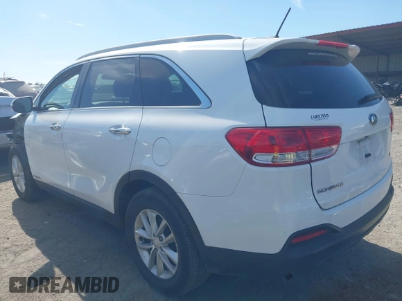 2018 Kia Sorento LX V6 with VIN 5XYPGDA57JG371874, listed as a IAAI auction lot 41668457 with 130,022 mi miles. Bid and sale history available at carsss.com. Image 3.