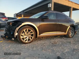 2024 Genesis GV60 Advanced z VIN KMUKCDSC6RU021775, wystawiony jako Copart lot #82183794 z przebiegiem 3689 mil mil oraz Szkody całkowita. Historia ofert i sprzedaży dostępna na DreamBid. Obrazek 1.