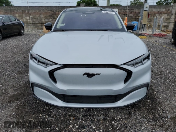 2023 Ford Mustang Mach-E Premium с VIN 3FMTK3SU6PMB06464, выставлен на аукционе Copart как лот 59789035 с пробегом 18 807 миль миль и На запчасти • Non repairable. История ставок и продаж доступна на DreamBid. Изображение 5.