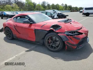 2021 Toyota Supra 3.0 z VIN WZ1DB0C09MW038550, wystawiony jako Copart lot #58066195 z przebiegiem Nie podano mil oraz Tytuł czysty. Historia ofert i sprzedaży dostępna na DreamBid. Obrazek 4.