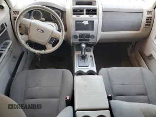 2009 Ford Escape Hybrid z VIN 1FMCU59329KB62379, wystawiony jako Copart lot #67153395 z przebiegiem 110 881 mil mil oraz Czysty tytuł • Clean title. Historia ofert i sprzedaży dostępna na DreamBid. Obrazek 8.
