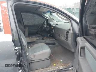 2007 Nissan Titan LE with VIN 1N6BA07B47N226260, listed as a IAAI auction lot 40917076 with 265,363 mi miles. Bid and sale history available at carsss.com. Image 5.