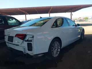 2015 Audi A8 3.0T z VIN WAU3GAFD8FN019722, wystawiony jako IAAI lot #42292255 z przebiegiem 126 889 mil mil oraz . Historia ofert i sprzedaży dostępna na DreamBid. Obrazek 4.