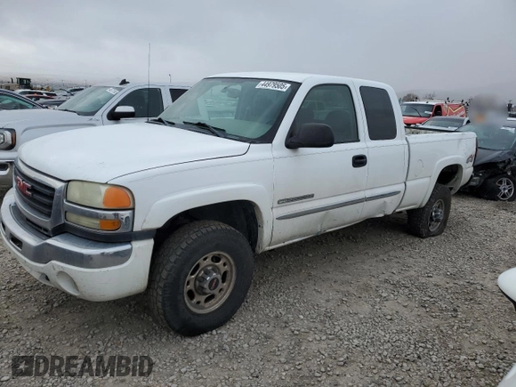 2004 GMC Sierra 2500HD SLE z VIN 1GTHK29U64E336548, wystawiony jako Copart lot #44979505 z przebiegiem 226 577 mil mil oraz Szkoda całkowita • Salvage title. Historia ofert i sprzedaży dostępna na DreamBid. Obrazek 1.