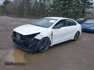 2021 Kia Forte GT-Line z VIN 3KPF34AD0ME393974, wystawiony jako IAAI lot #41953374 z przebiegiem 60 311 mil mil oraz . Historia ofert i sprzedaży dostępna na DreamBid. Obrazek 19.