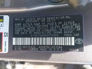 2023 Toyota Camry SE z VIN 4T1G11AK3PU735202, wystawiony jako IAAI lot #41874542 z przebiegiem 54 708 mil mil oraz . Historia ofert i sprzedaży dostępna na DreamBid. Obrazek 9.