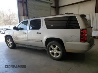 2014 Chevrolet Suburban LT with VIN 1GNSCJE07ER140989, listed as a Copart auction lot 44506315 with 162,490 mi miles and Salvage Title. Bid and sale history available at carsss.com. Image 2.