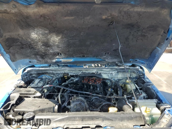 2015 Jeep Wrangler Unlimited Rubicon с VIN 1C4BJWFG9FL591529, выставлен на аукционе Copart как лот 58721265 с пробегом 110 373 миль миль и Чистый • Clean title. История ставок и продаж доступна на DreamBid. Изображение 12.