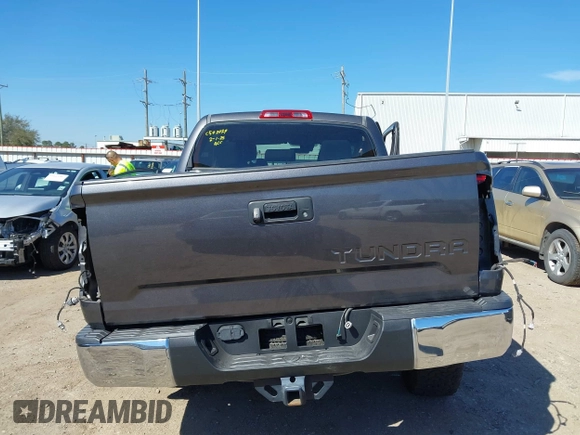 2018 Toyota Tundra 2WD SR5 with VIN 5TFEM5F14JX133862, listed as a IAAI auction lot 41664452 with 91,687 mi miles. Bid and sale history available at carsss.com. Image 16.
