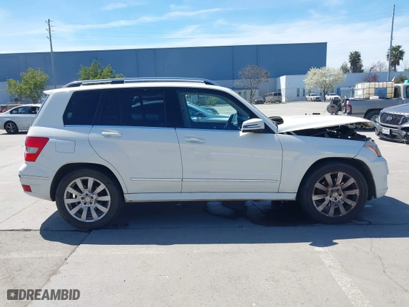 2012 Mercedes-Benz GLK-Class GLK 350 with VIN WDCGG8HB6CF765868, listed as a IAAI auction lot 41880139 with 157,437 mi miles. Bid and sale history available at carsss.com. Image 13.