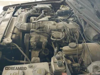 1993 Ford Explorer Eddie Bauer z VIN 1FMDU32X3PUB33030, wystawiony jako IAAI lot #41764122 z przebiegiem 48 097 mil mil oraz . Historia ofert i sprzedaży dostępna na DreamBid. Obrazek 12.