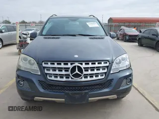 2011 Mercedes-Benz M 350 with VIN 4JGBB5GB5BA624425, listed as a IAAI auction lot 41602528 with 145,565 mi miles and . Bid and sale history available at DreamBid. Image 12.