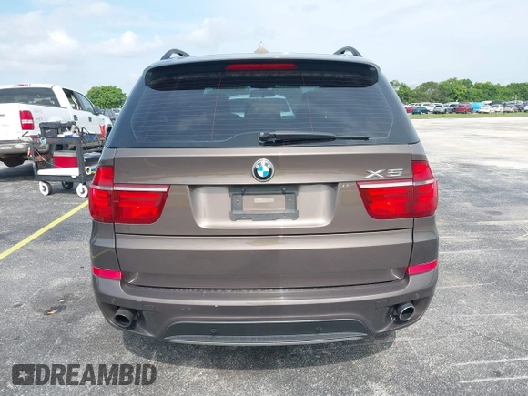 2012 BMW X5 35i z VIN 5UXZV4C53CL991140, wystawiony jako IAAI lot #42312591 z przebiegiem 115 875 mil mil oraz . Historia ofert i sprzedaży dostępna na DreamBid. Obrazek 16.