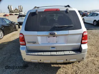 2010 Ford Escape Limited z VIN 1FMCU0E70AKA35582, wystawiony jako Copart lot #54176865 z przebiegiem Nie podano mil oraz Czysty tytuł • Clean title. Historia ofert i sprzedaży dostępna na DreamBid. Obrazek 6.