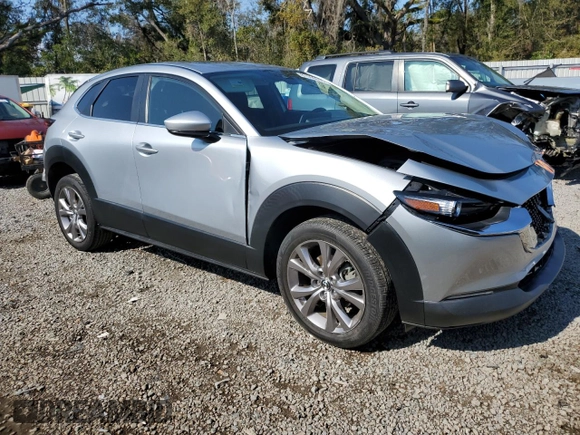 2021 Mazda CX-30 Preferred with VIN 3MVDMACLXMM304360, listed as a Copart auction lot 87596015 with 38,649 mi miles and Non Repairable. Bid and sale history available at DreamBid. Image 4.