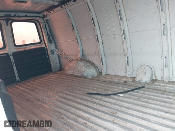 2005 Chevrolet Express Cargo with VIN 1GCGG29V551263686, listed as a IAAI auction lot 42359510 with 387,144 mi miles and . Bid and sale history available at DreamBid. Image 8.