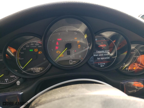 2014 Porsche Panamera S E-Hybrid with VIN WP0AD2A70EL044747, listed as a Copart auction lot 73646454 with 94,594 mi miles and Non Repairable. Bid and sale history available at carsss.com. Image 9.