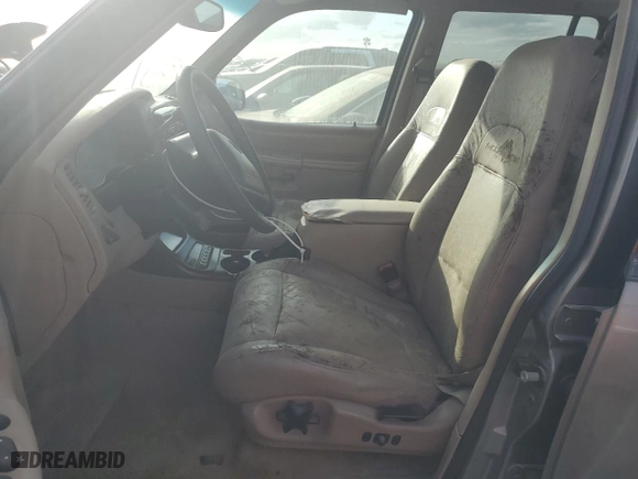 2000 Mercury Mountaineer with VIN 4M2ZU66PXYUJ45516, listed as a Copart auction lot 76132624 with 135,147 mi miles and Non Repairable. Bid and sale history available at carsss.com. Image 7.