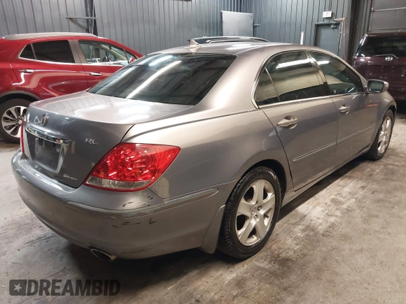 2006 Acura RL z VIN JH4KB165X6C009547, wystawiony jako IAAI lot #42073784 z przebiegiem 190 601 mil mil oraz . Historia ofert i sprzedaży dostępna na DreamBid. Obrazek 4.