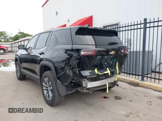 2025 Chevrolet Equinox FWD LT with VIN 3GNAXHEG6SL133072, listed as a IAAI auction lot 41918881 with 5,354 mi miles and . Bid and sale history available at DreamBid. Image 3.
