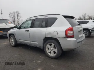 2007 Jeep Compass Sport with VIN 1J8FT47077D368914, listed as a Copart auction lot 88297555 with 192,157 mi miles and Salvage Title. Bid and sale history available at carsss.com. Image 2.