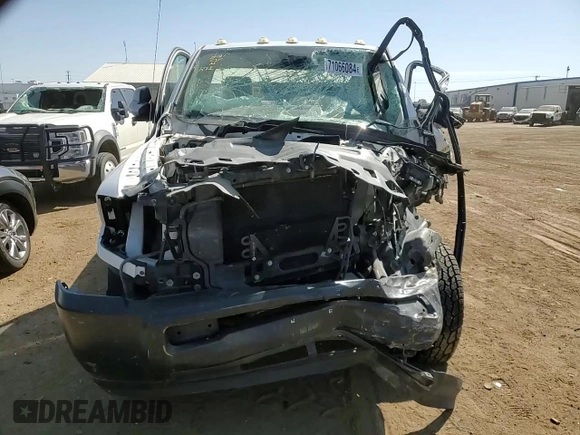 2016 Ram 2500 Tradesman z VIN 3C6LR5AT6GG257850, wystawiony jako Copart lot #71066084 z przebiegiem Nie podano mil oraz Nie do naprawy • Non repairable. Historia ofert i sprzedaży dostępna na DreamBid. Obrazek 11.
