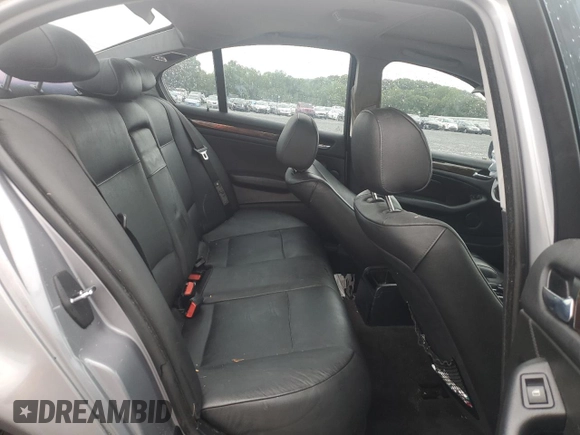 2004 BMW 3 Series 325i with VIN WBAEV33444KR30384, listed as a Copart auction lot 64072644 with 0 mi miles and Salvage Title. Bid and sale history available at carsss.com. Image 10.