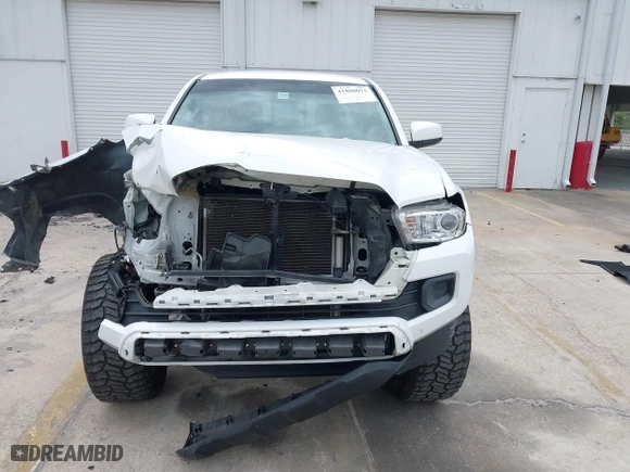 2017 Toyota Tacoma SR with VIN 5TFAX5GN7HX093195, listed as a IAAI auction lot 41860071 with 152,925 mi miles. Bid and sale history available at carsss.com. Image 13.