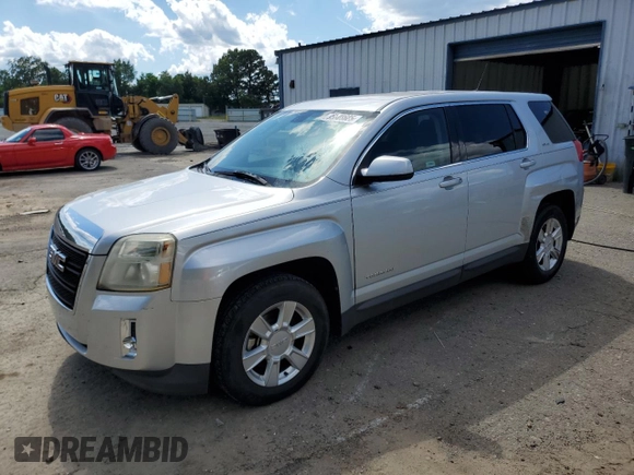 2010 GMC Terrain SLE-1 z VIN 2CTALBEW1A6407407, wystawiony jako Copart lot #55808685 z przebiegiem 191 154 mil mil oraz Szkoda całkowita • Salvage title. Historia ofert i sprzedaży dostępna na DreamBid. Obrazek 1.