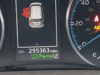 2016 Toyota RAV4 Limited с VIN JTMDJREV2GD001094, выставлен на аукционе IAAI как лот 42499355 с пробегом 295 363 миль миль и . История ставок и продаж доступна на DreamBid. Изображение 15.