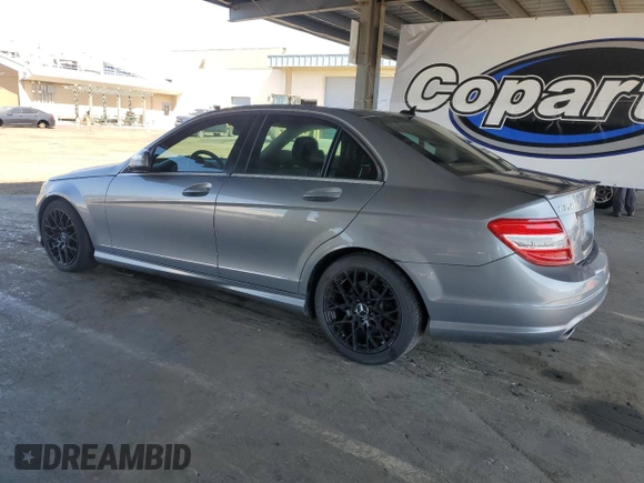 2008 Mercedes-Benz C 350 Sport z VIN WDDGF56X98F167972, wystawiony jako Copart lot #65090845 z przebiegiem 115 433 mil mil oraz Szkoda całkowita • Salvage title. Historia ofert i sprzedaży dostępna na DreamBid. Obrazek 2.