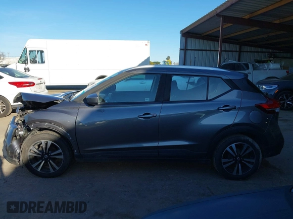 2019 Nissan Kicks S with VIN 3N1CP5CU0KL565247, listed as a IAAI auction lot 41627267 with 92,049 mi miles. Bid and sale history available at carsss.com. Image 15.