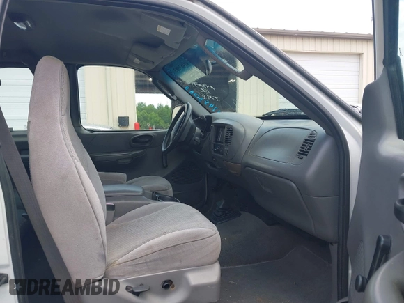 2003 Ford F-150 с VIN 2FTRX08W53CA43029, выставлен на аукционе IAAI как лот 42483083 с пробегом 311 710 миль миль и . История ставок и продаж доступна на DreamBid. Изображение 5.