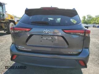2021 Toyota Highlander XLE with VIN 5TDGZRBH4MS078778, listed as a Copart auction lot 56496855 with 35,563 mi miles and Salvage title. Bid and sale history available at DreamBid. Image 6.