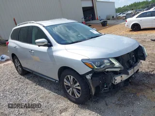 2019 Nissan Pathfinder S z VIN 5N1DR2MMXKC630055, wystawiony jako IAAI lot #39966418 z przebiegiem 116 886 mil mil oraz . Historia ofert i sprzedaży dostępna na DreamBid. Obrazek 1.