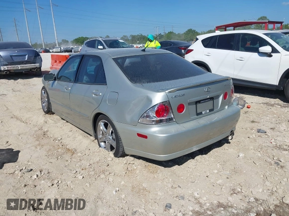 2004 Lexus IS with VIN JTHBD192340083158, listed as a IAAI auction lot 41543974 with 163,956 mi miles and . Bid and sale history available at carsss.com. Image 3.