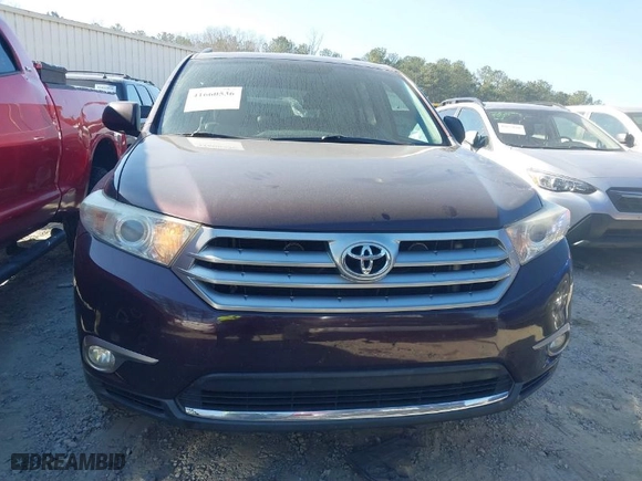 2013 Toyota Highlander Limited with VIN 5TDDK3EH8DS261746, listed as a IAAI auction lot 41660536 with 134,894 mi miles. Bid and sale history available at carsss.com. Image 12.
