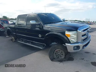 2013 Ford F-250 XL z VIN 1FT7W2BT6DEA48255, wystawiony jako IAAI lot #42348411 z przebiegiem 177 945 mil mil oraz . Historia ofert i sprzedaży dostępna na DreamBid. Obrazek 1.