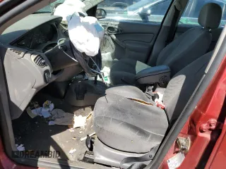 2004 Ford Focus ZX5 z VIN 3FAFP37384R124844, wystawiony jako Copart lot #69492924 z przebiegiem 155 129 mil mil oraz Szkoda całkowita • Salvage title. Historia ofert i sprzedaży dostępna na DreamBid. Obrazek 7.